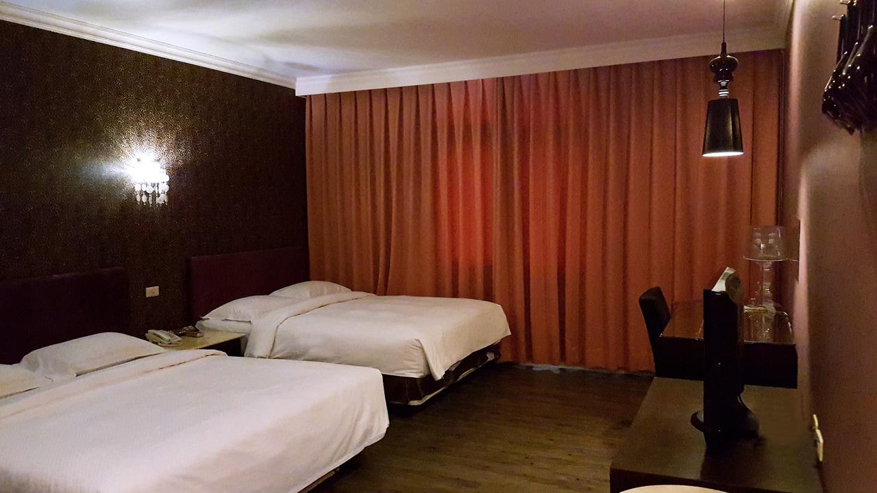 The Riverside Hotel & Motel Гаосюн Екстер'єр фото