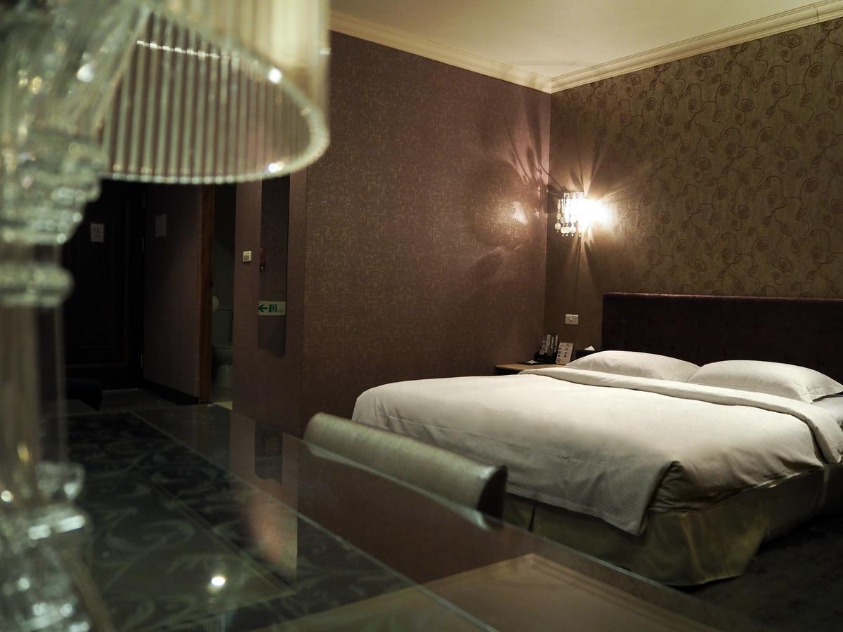 The Riverside Hotel & Motel Гаосюн Екстер'єр фото