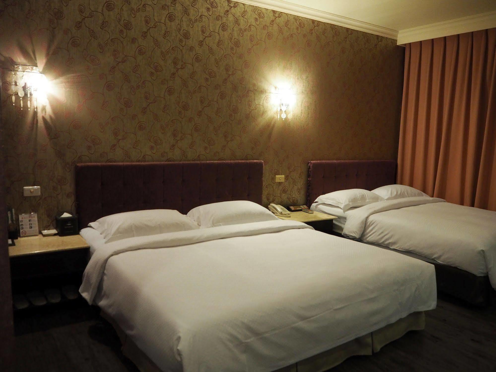 The Riverside Hotel & Motel Гаосюн Екстер'єр фото